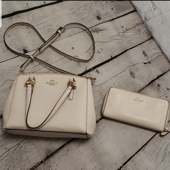 *FINAL* Coach Bundle - Picture 7 of 7